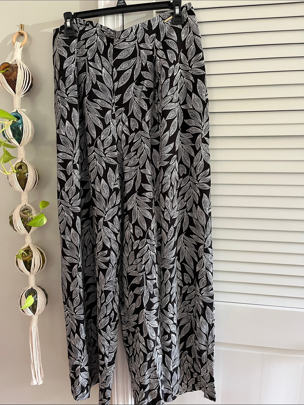 Anne Klein Black with White Leaf Print
